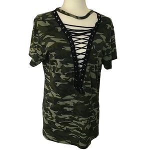 EMMA & SAM Top Camouflage Design Short Sleeves Deep V Tie Front Size XS